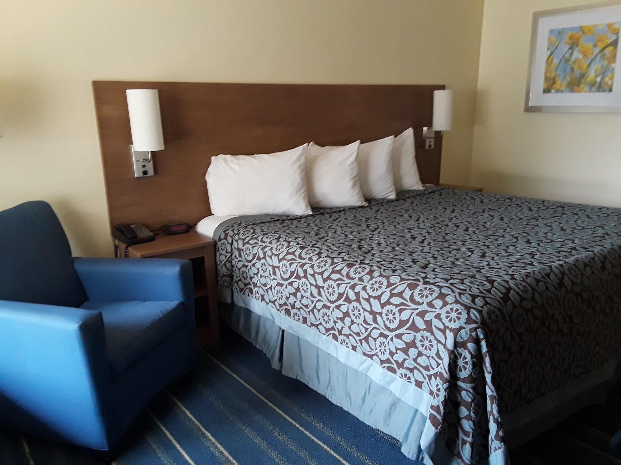 Days Inn By Wyndham Newark Wilmington Zewnętrze zdjęcie