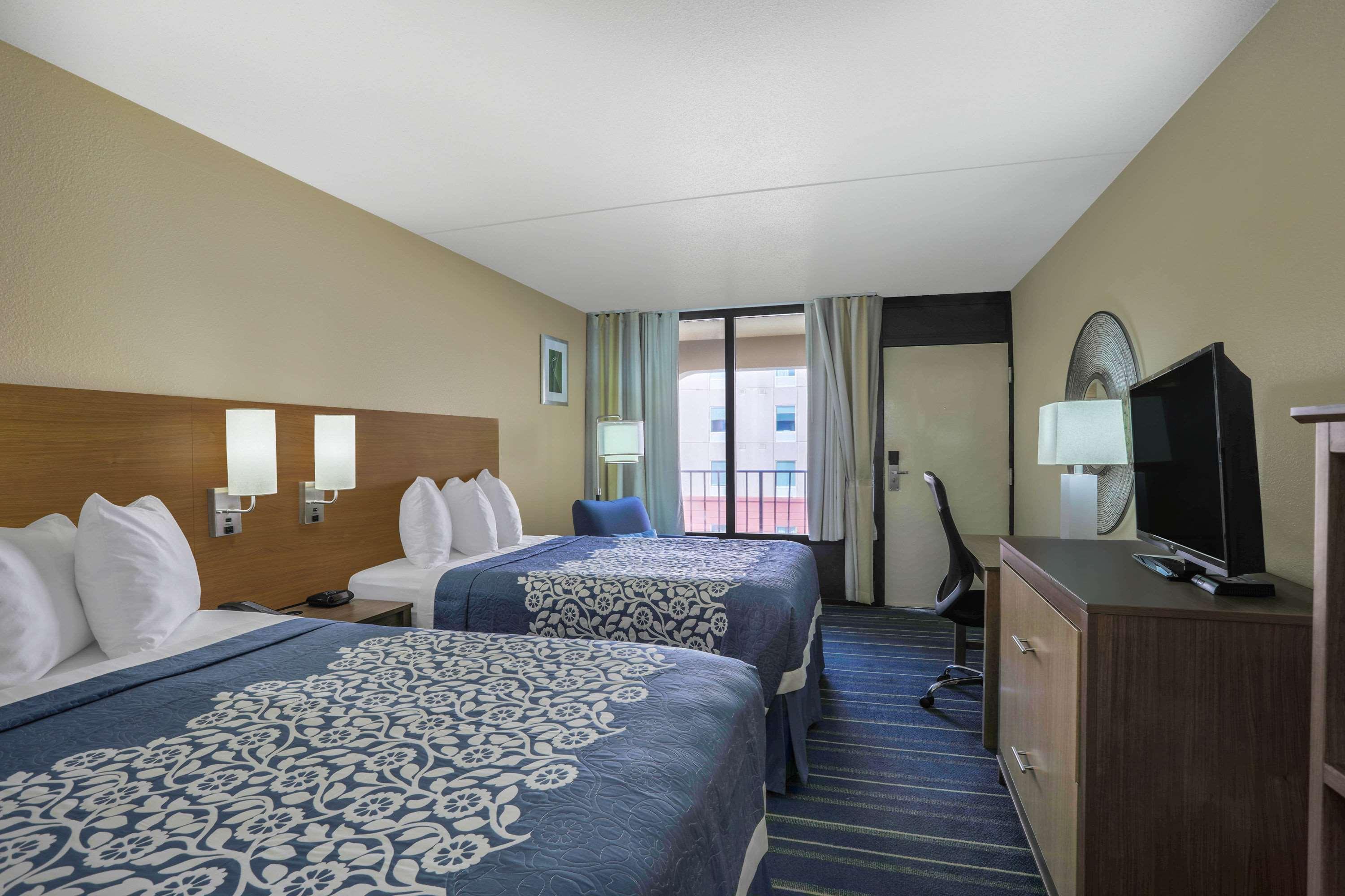Days Inn By Wyndham Newark Wilmington Zewnętrze zdjęcie
